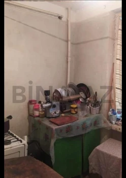 Satılır köhnə tikili 2 otaqlı 44 m², İnşaatçılar m.