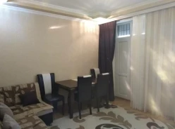 Satılır köhnə tikili 3 otaqlı 65 m², Badamdar q.