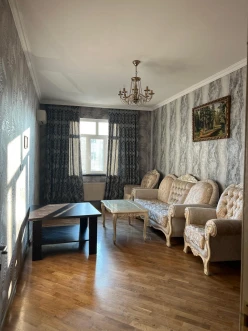 İcarə yeni tikili 2 otaqlı 62 m², 8-ci mikrorayon q.