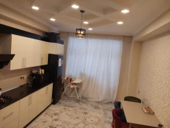 Satılır yeni tikili 4 otaqlı 148 m², İnşaatçılar m.