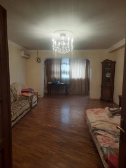 Satılır köhnə tikili 3 otaqlı 87 m², Yeni Yasamal q.