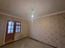 Satılır köhnə tikili 5 otaqlı 120 m², Yeni Yasamal q.