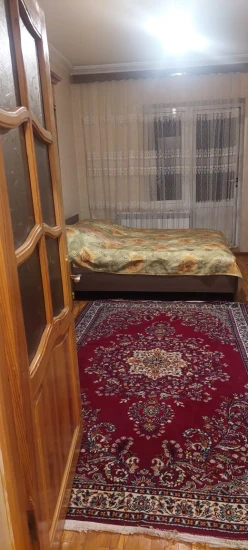İcarə köhnə tikili 2 otaqlı 45 m², İnşaatçılar m.