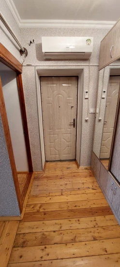 İcarə köhnə tikili 2 otaqlı 60 m², Xalqlar Dostluğu m.