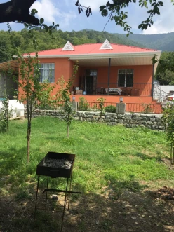 Satılır ev/villa 3 otaqlı 110 m², Qax