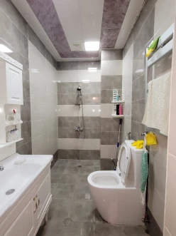 İcarə yeni tikili 3 otaqlı 76 m², İnşaatçılar m.