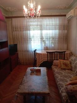 Satılır köhnə tikili 3 otaqlı 85 m², İnşaatçılar m.