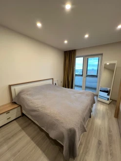 Satılır köhnə tikili 2 otaqlı 60 m², Gənclik m.