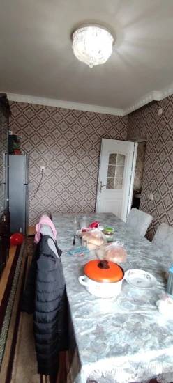 Satılır köhnə tikili 3 otaqlı 111 m²,  Əmircan
