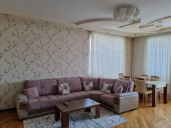 İcarə yeni tikili 3 otaqlı 140 m², Nəsimi r.
