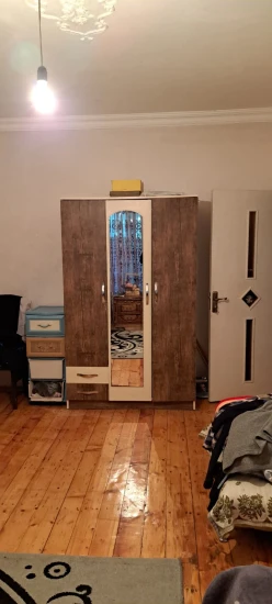 Satılır köhnə tikili 4 otaqlı 110 m²,  Gənclik m.