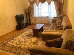 Satılır köhnə tikili 6 otaqlı 110 m²,  Nəriman Nərimanov m.