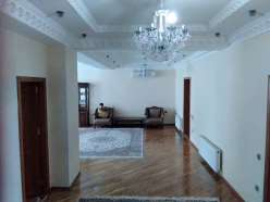 Satılır yeni tikili 4 otaqlı 200 m², Gənclik m.