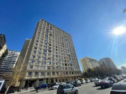 Продан Новое здание 4 Комнаты 141 m²,  Иншаатчылар м.
