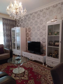 Satılır köhnə tikili 3 otaqlı 82 m², Yeni Yasamal q.