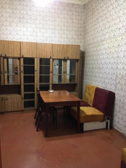 Satılır köhnə tikili 2 otaqlı 37 m²,  28 May m.