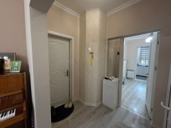 Satılır köhnə tikili 2 otaqlı 50 m²,  İnşaatçılar m.