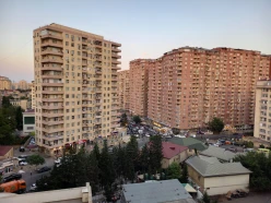 Satılır köhnə tikili 3 otaqlı 80 m², İnşaatçılar m.
