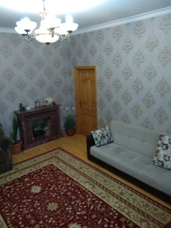 Satılır köhnə tikili 4 otaqlı 85 m², Yasamal r.