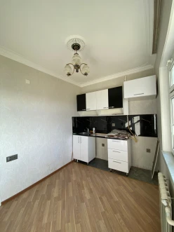 Satılır yeni tikili 2 otaqlı 60 m²,  İnşaatçılar m.