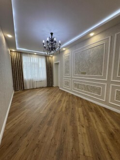 Satılır yeni tikili 3 otaqlı 95 m², İnşaatçılar m. Satılır yeni tikili 3 otaqlı 95 m², İnşaatçılar m.