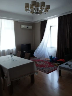Satılır köhnə tikili 4 otaqlı 110 m², Yasamal r.