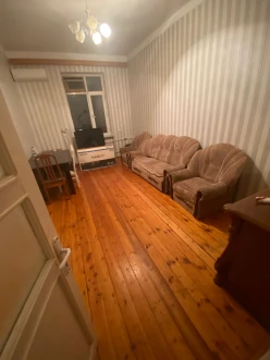 İcarə köhnə tikili 3 otaqlı 65 m², Nəriman Nərimanov m.