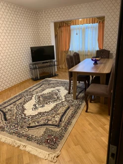 İcarə köhnə tikili 3 otaqlı 90 m²,  Gənclik m.