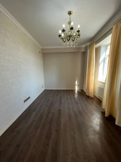 Satılır yeni tikili 3 otaqlı 80 m², İnşaatçılar m.