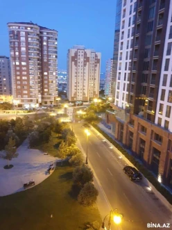 Satılır köhnə tikili 5 otaqlı 115 m², Elmlər Akademiyası m.