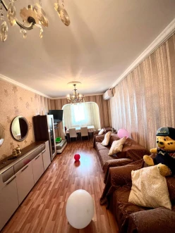 Satılır köhnə tikili 2 otaqlı 65 m², İnşaatçılar m.