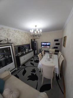 Satılır köhnə tikili 3 otaqlı 83 m², Yeni Yasamal q.