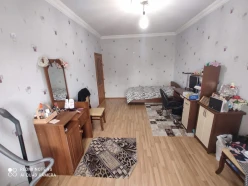 Satılır köhnə tikili 4 otaqlı 85 m², Yeni Yasamal q.