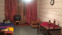İcarə köhnə tikili 2 otaqlı 47 m², Elmlər Akademiyası m.