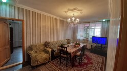 Satılır köhnə tikili 5 otaqlı 110 m²,  Bakıxanov
