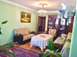 Satılır köhnə tikili 3 otaqlı 85 m²,  Elmlər Akademiyası m.