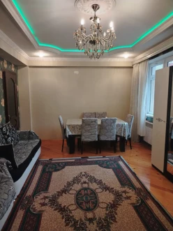 Satılır yeni tikili 2 otaqlı 60 m²,  İnşaatçılar m.