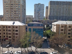 Satılır köhnə tikili 3 otaqlı 127 m²,  İnşaatçılar m.