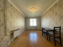 Satılır köhnə tikili 2 otaqlı 48 m², Hövsan q.