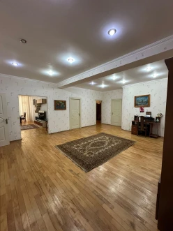 Satılır yeni tikili 3 otaqlı 152 m²,  8 Noyabr m.