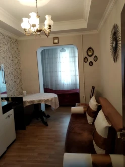 Satılır köhnə tikili 3 otaqlı 100 m², Yasamal r.