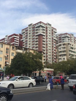 Satılır yeni tikili 3 otaqlı 150 m², Qara Qarayev m.