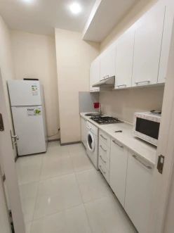 İcarə yeni tikili 2 otaqlı 64 m²,  Şah İsmayıl Xətai m.