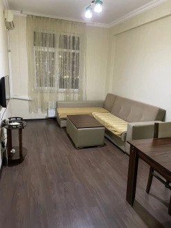 İcarə yeni tikili 2 otaqlı 60 m², İnşaatçılar m.