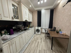 Satılır köhnə tikili 2 otaqlı 75 m²,  Bakıxanov