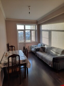 Satılır yeni tikili 3 otaqlı 85 m², İnşaatçılar m. Satılır yeni tikili 3 otaqlı 85 m², İnşaatçılar m.