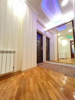 Satılır yeni tikili 3 otaqlı 137 m², 20 yanvar m.