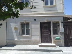 Satılır ev/villa 9 otaqlı 250 m², İçəri Şəhər m.