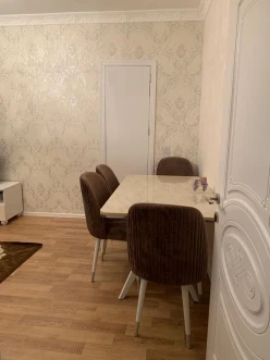 Satılır köhnə tikili 2 otaqlı 60 m², Nəsimi m.