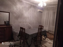 Satılır köhnə tikili 5 otaqlı 120 m², Nəriman Nərimanov m.